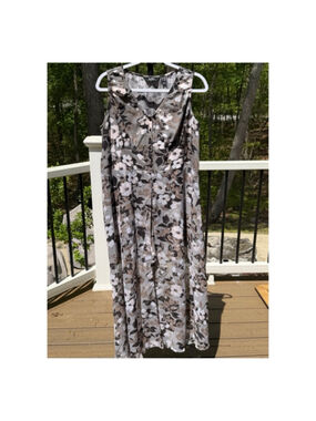 Du Jour Gray Floral Sleeveless Walkthrough Rompe Size 16P (EUC)